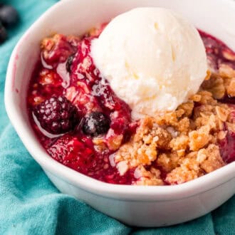 Mixed Berry Crisp feature