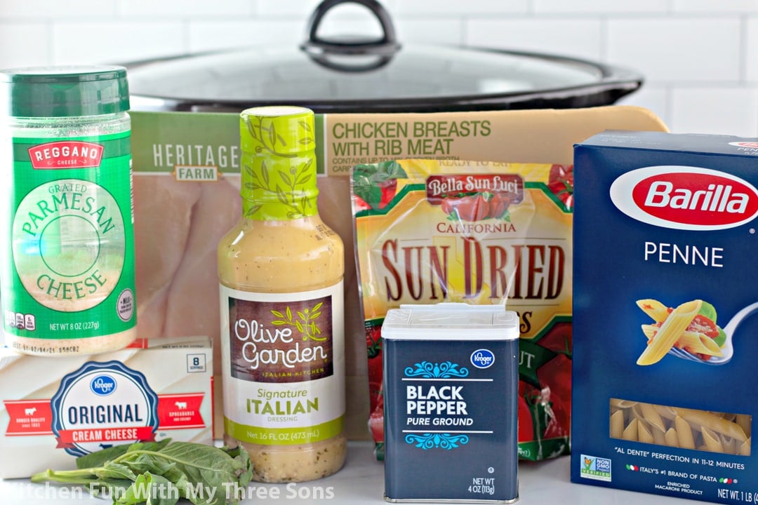 ingredients to make Slow Cooker Olive Garden Chicken Pasta
