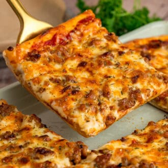 Sheet Pan Pizza feature