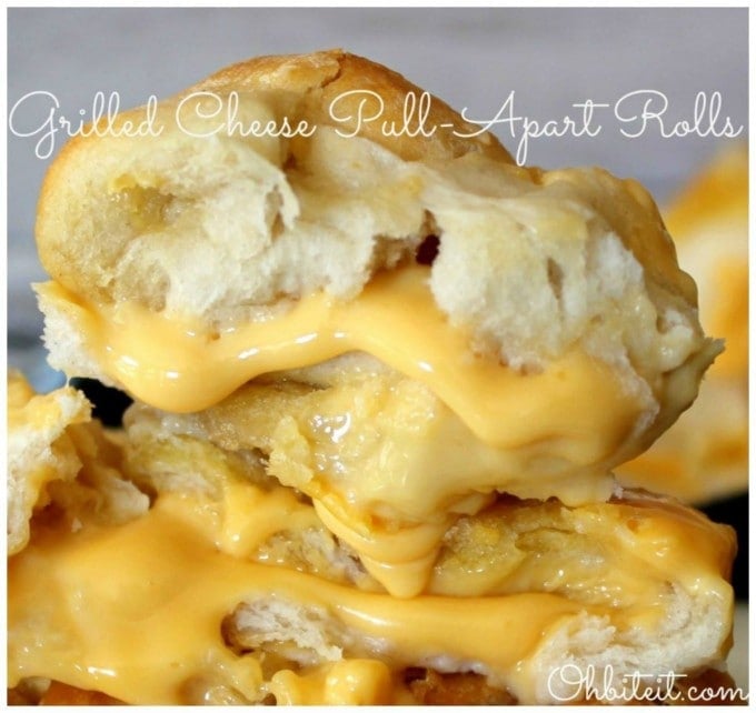 Grilled Cheese Pull-Apart Bread...these are the BEST Super Bowl Football Party Food & Recipe Ideas!